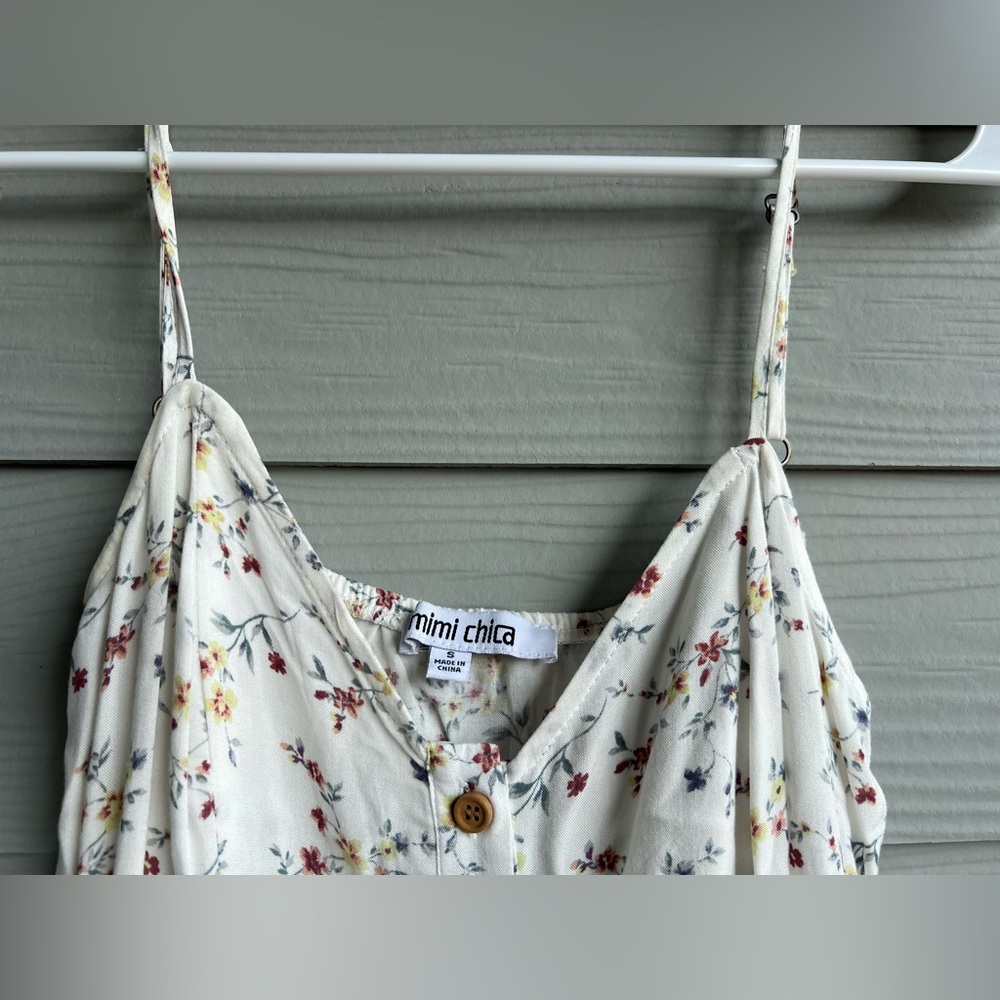 White Floral Maxi Dress - Picture 2 of 4